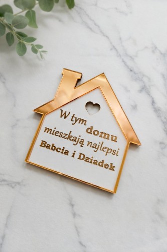 domek z plexi magnes dla babci i dziadka.png