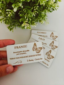 Twoja grafika - drewniany magnes personalizowany - zakończenie roku szkolnego